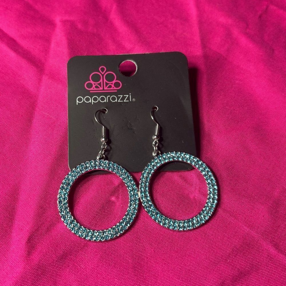 New! Paparazzi Jewelry Earrings New with Tags Bubbly Babe Blue Dangle Earrings